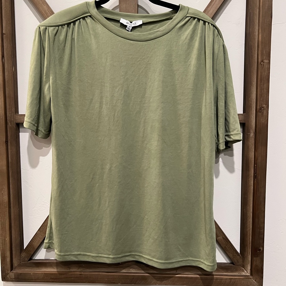 One One Six 1X Sea Foam Green NWT T-Shirt